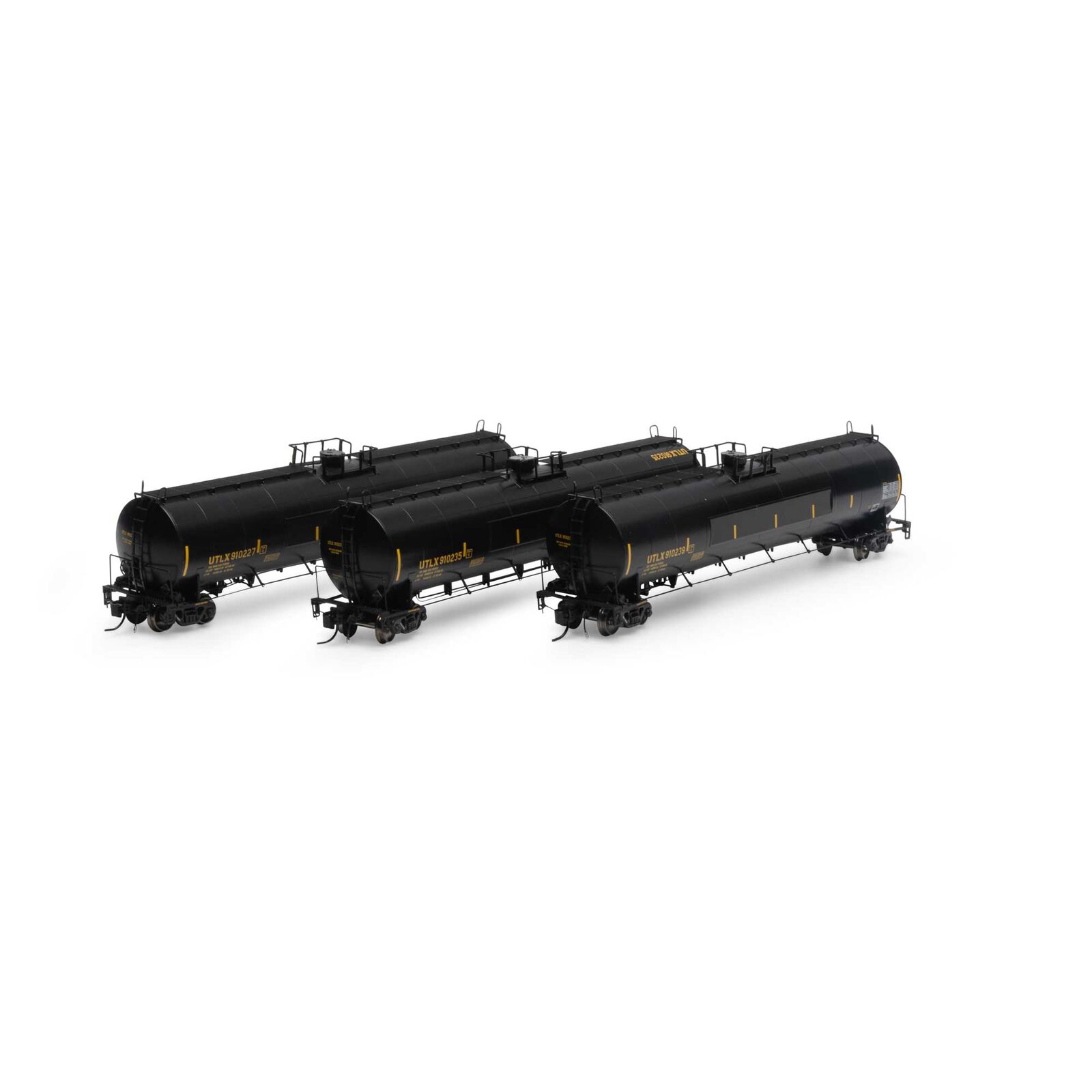 N 33,900-Gallon LPG Tank, UTLX #1 (3)