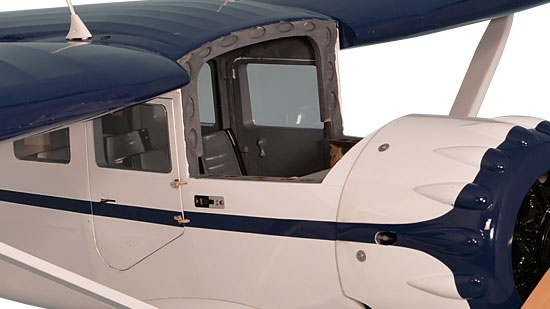 Phoenix Model STINSON 30-35cc/EP ARF - Cockpit Phoenix Model STINSON 30-35cc/EP ARF - Cockpit
